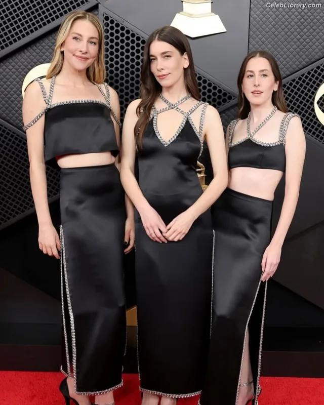 Haim Sisters photo 21 of 254