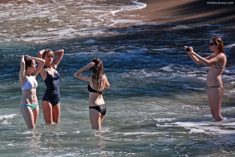 Haim Sisters photo 10 of 254
