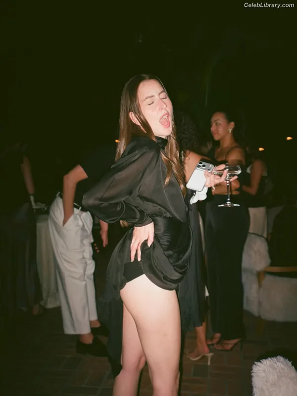 Haim Sisters photo 10 of 254