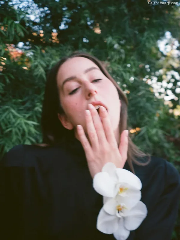 Haim Sisters photo 11 of 254