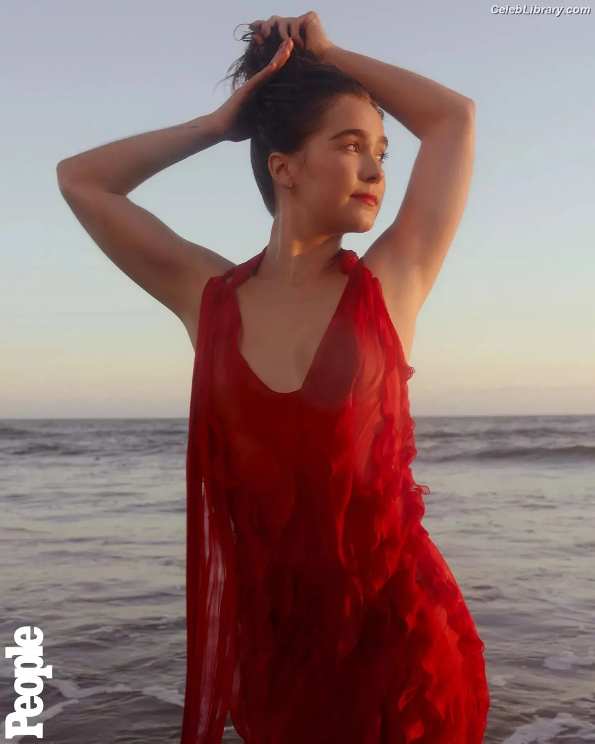 Haley Lu Richardson photo 8 of 710