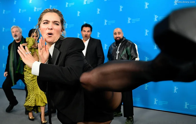 Haley Lu Richardson photo 18 of 711