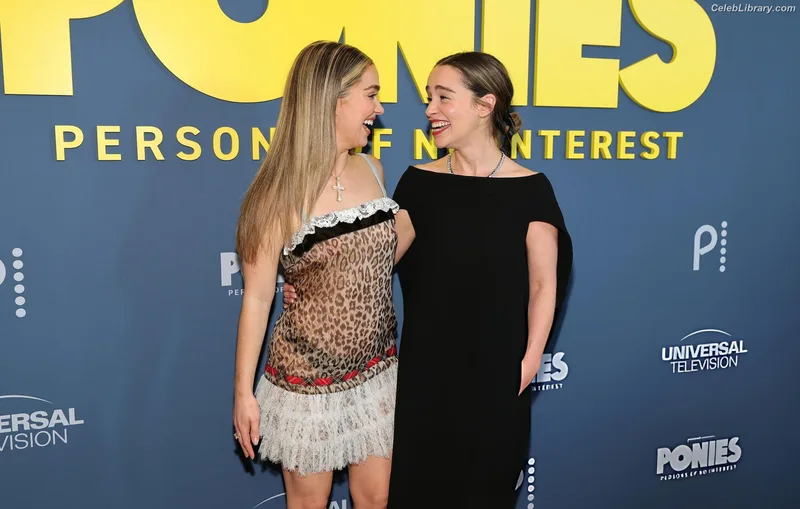 Haley Lu Richardson photo 20 of 711