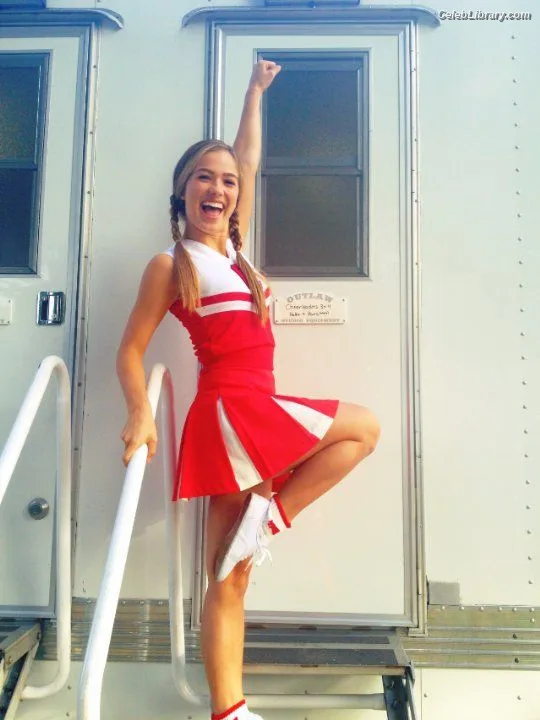 Haley Lu Richardson photo 6 of 711