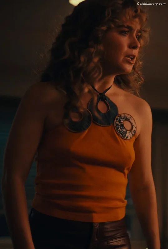 Haley Lu Richardson photo 17 of 711