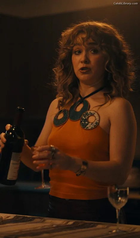 Haley Lu Richardson photo 6 of 711
