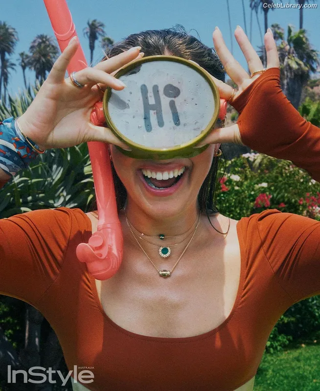 Haley Lu Richardson photo 11 of 711