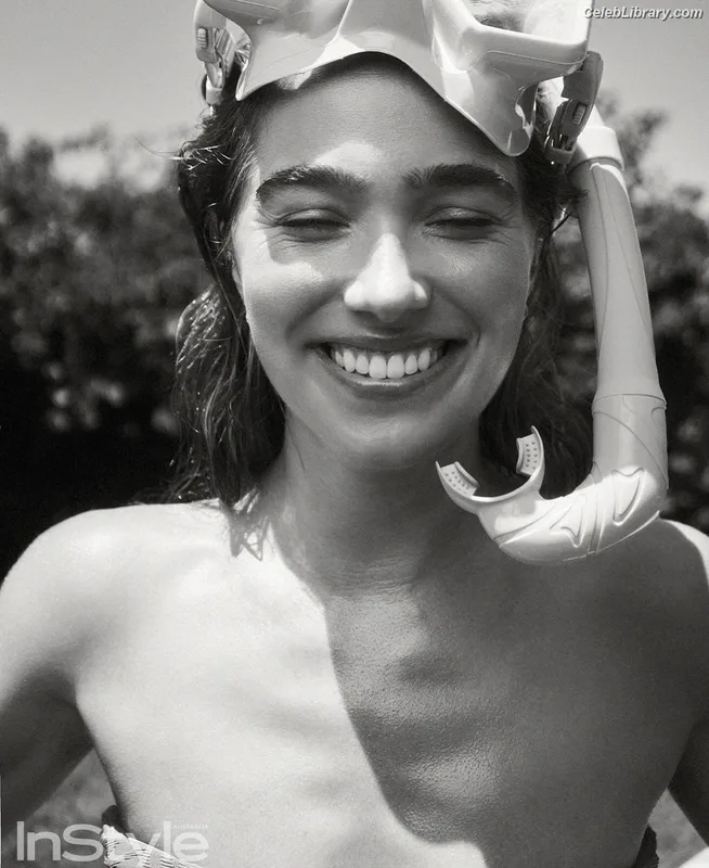 Haley Lu Richardson photo 13 of 711