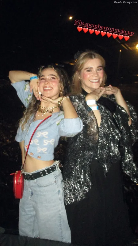 Haley Lu Richardson photo 19 of 711