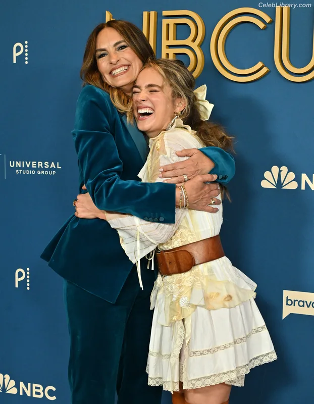 Haley Lu Richardson photo 15 of 711