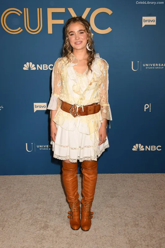 Haley Lu Richardson photo 22 of 711