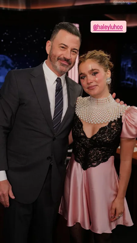 Haley Lu Richardson photo 12 of 711