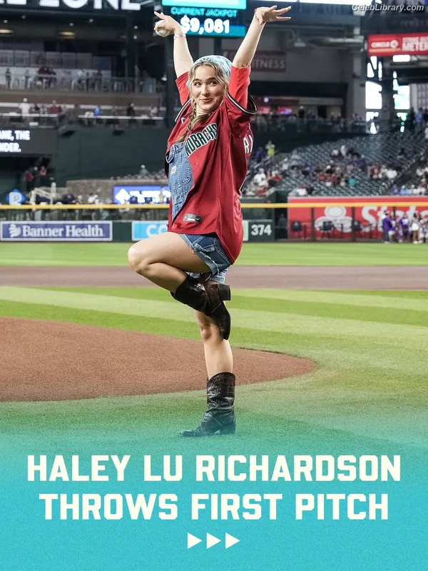 Haley Lu Richardson photo 17 of 711