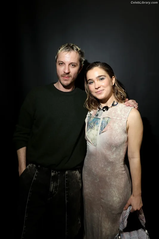Haley Lu Richardson photo 6 of 711
