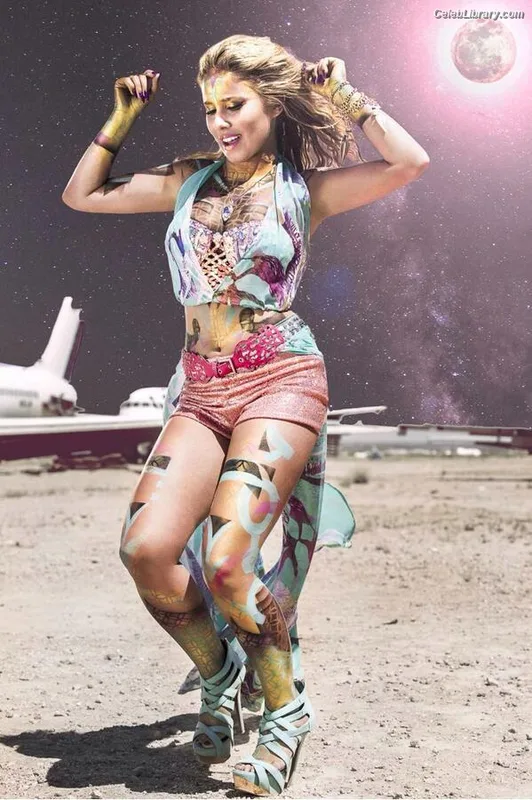Haley Reinhart photo 10 of 26