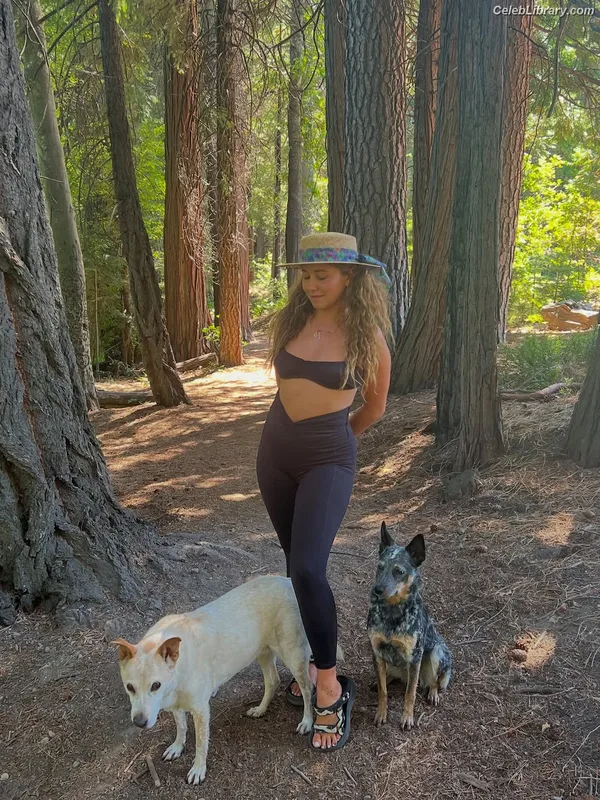 Haley Reinhart photo 19 of 26