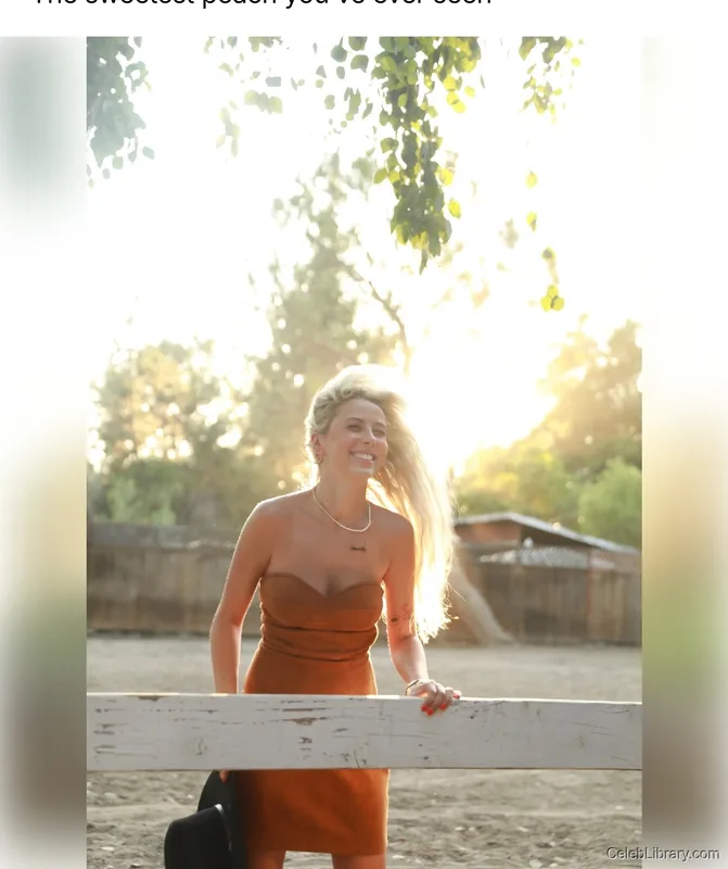 Haliey Welch photo 7 of 420