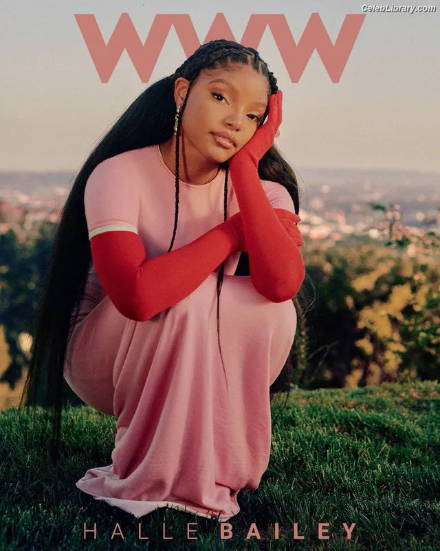 Halle Bailey photo 18 of 713