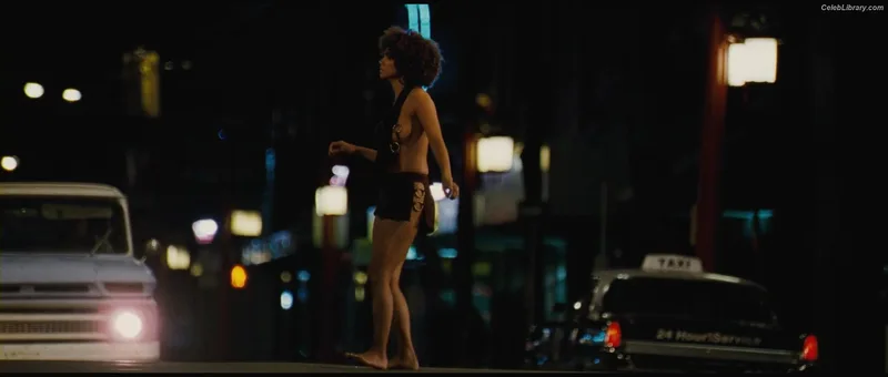 Halle Berry photo 10 of 335