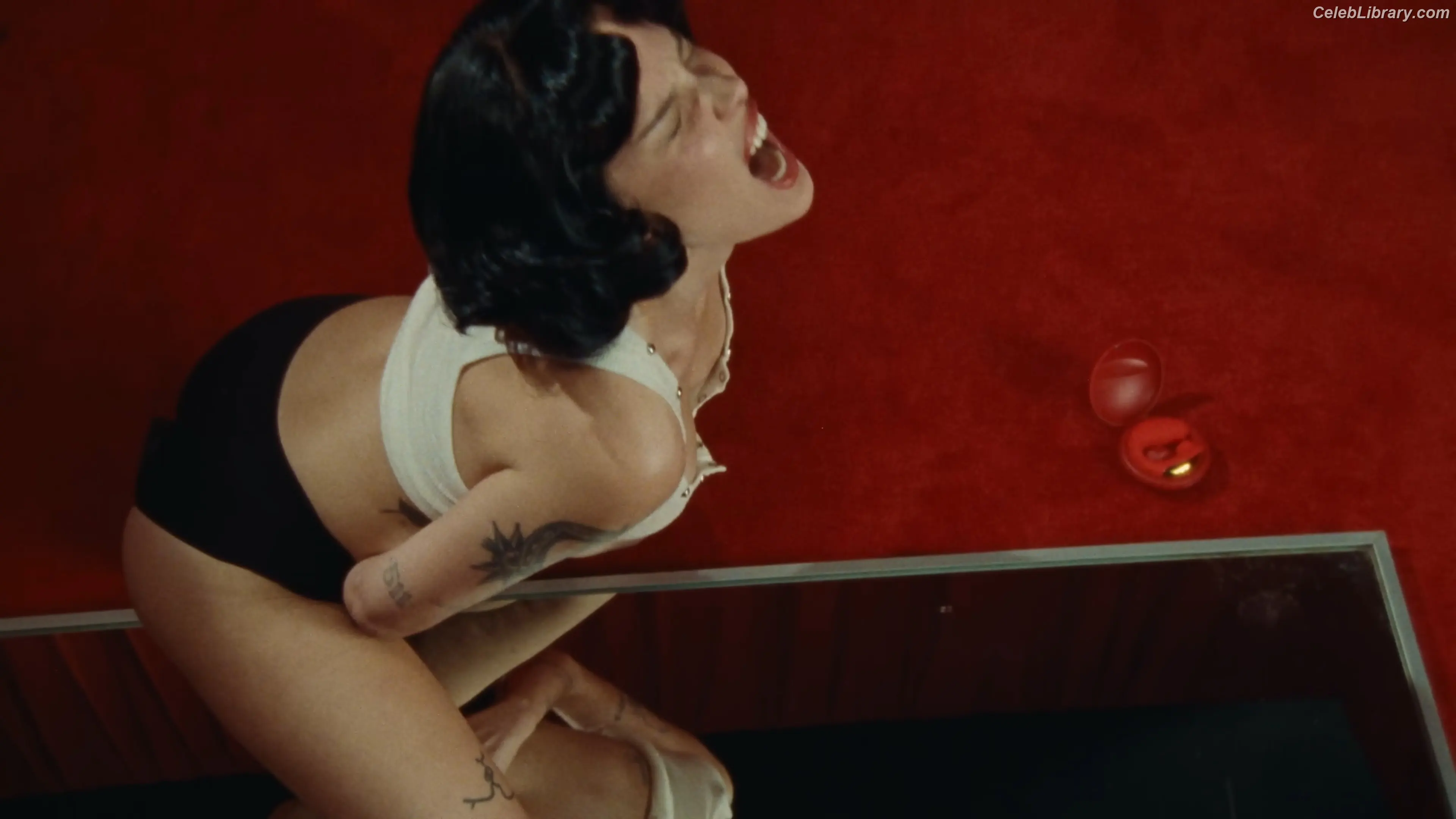 Halsey photo 11 of 1181