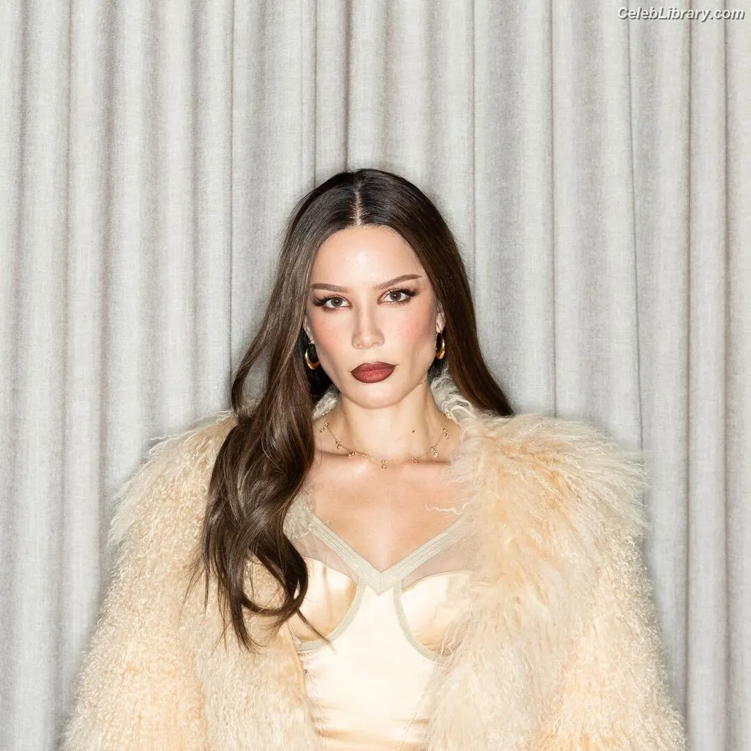 Halsey photo 9 of 1181