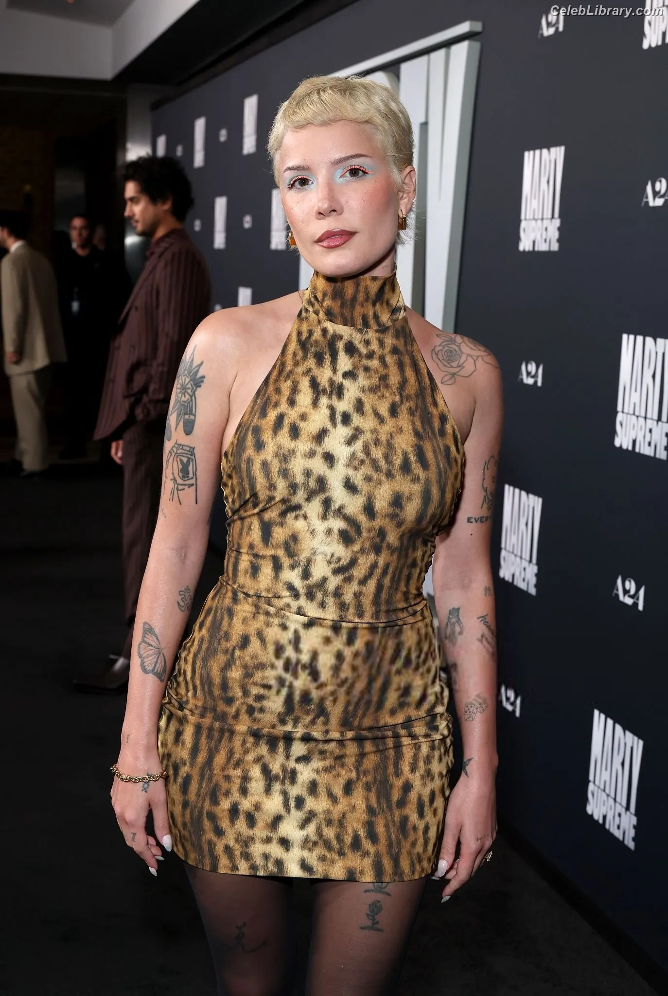 Halsey photo 20 of 1181