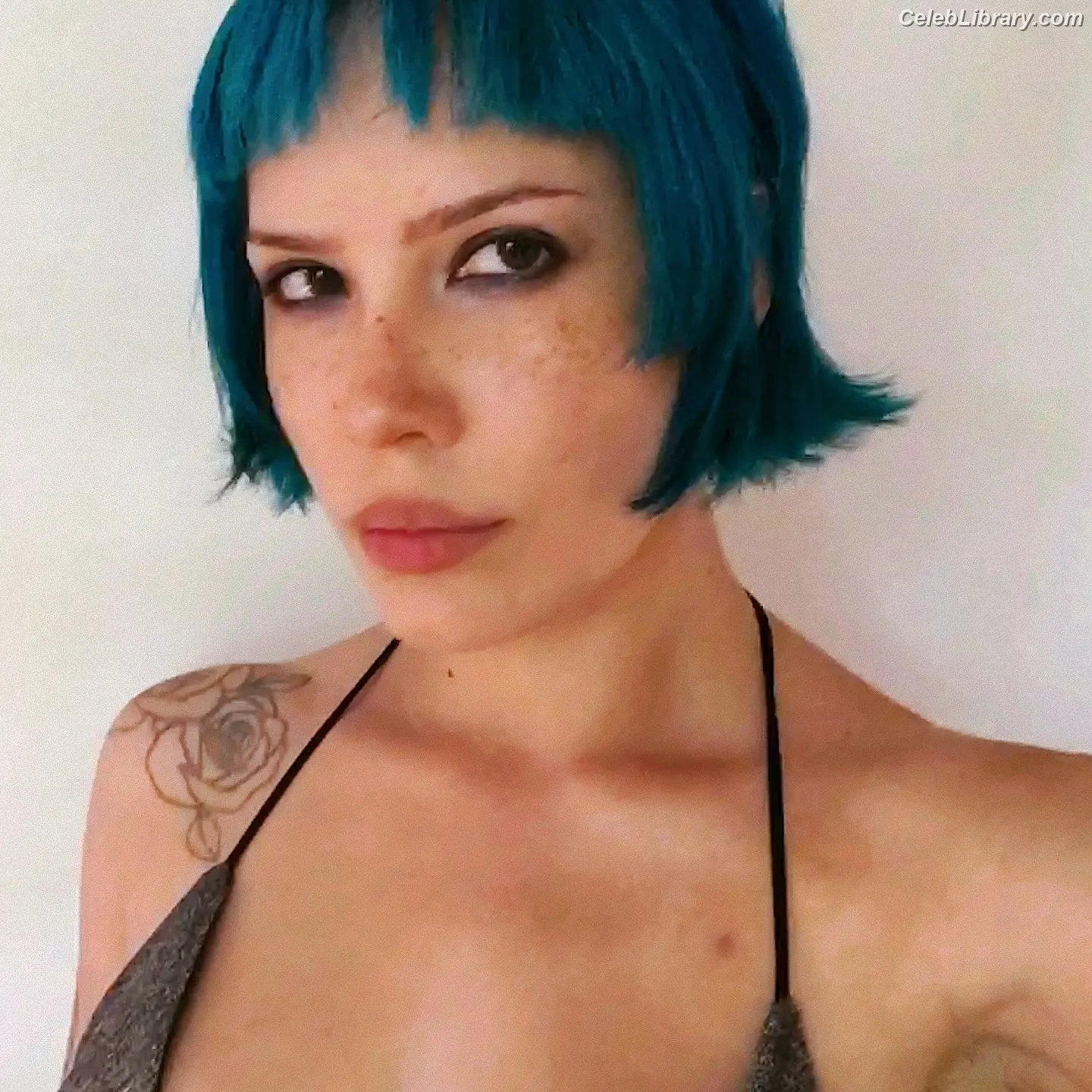 Halsey photo 18 of 1181