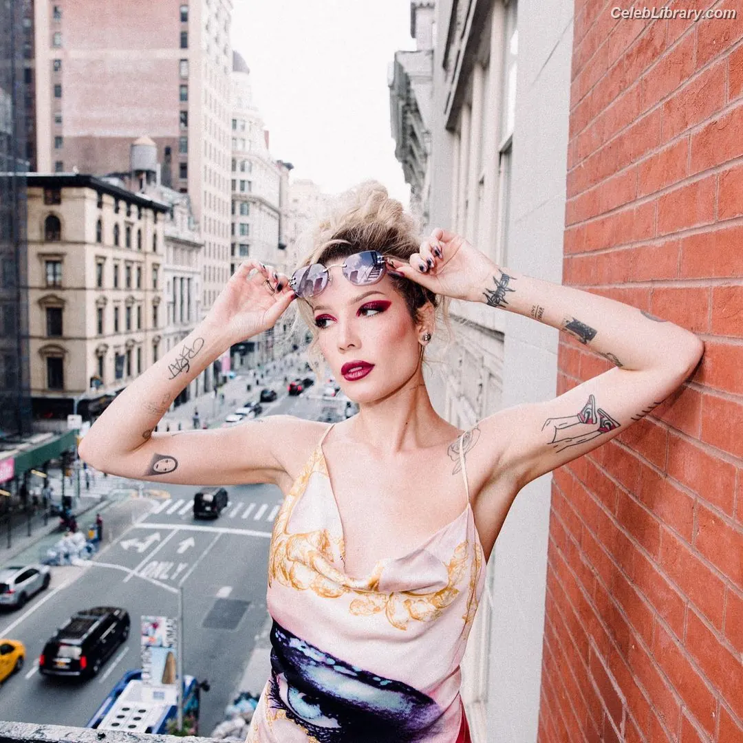 Halsey photo 7 of 1181