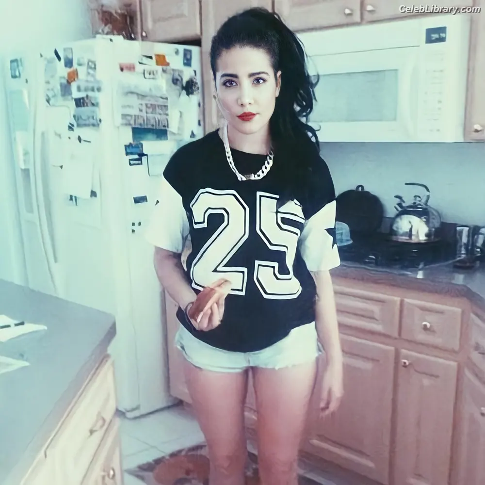 Halsey photo 5 of 1181