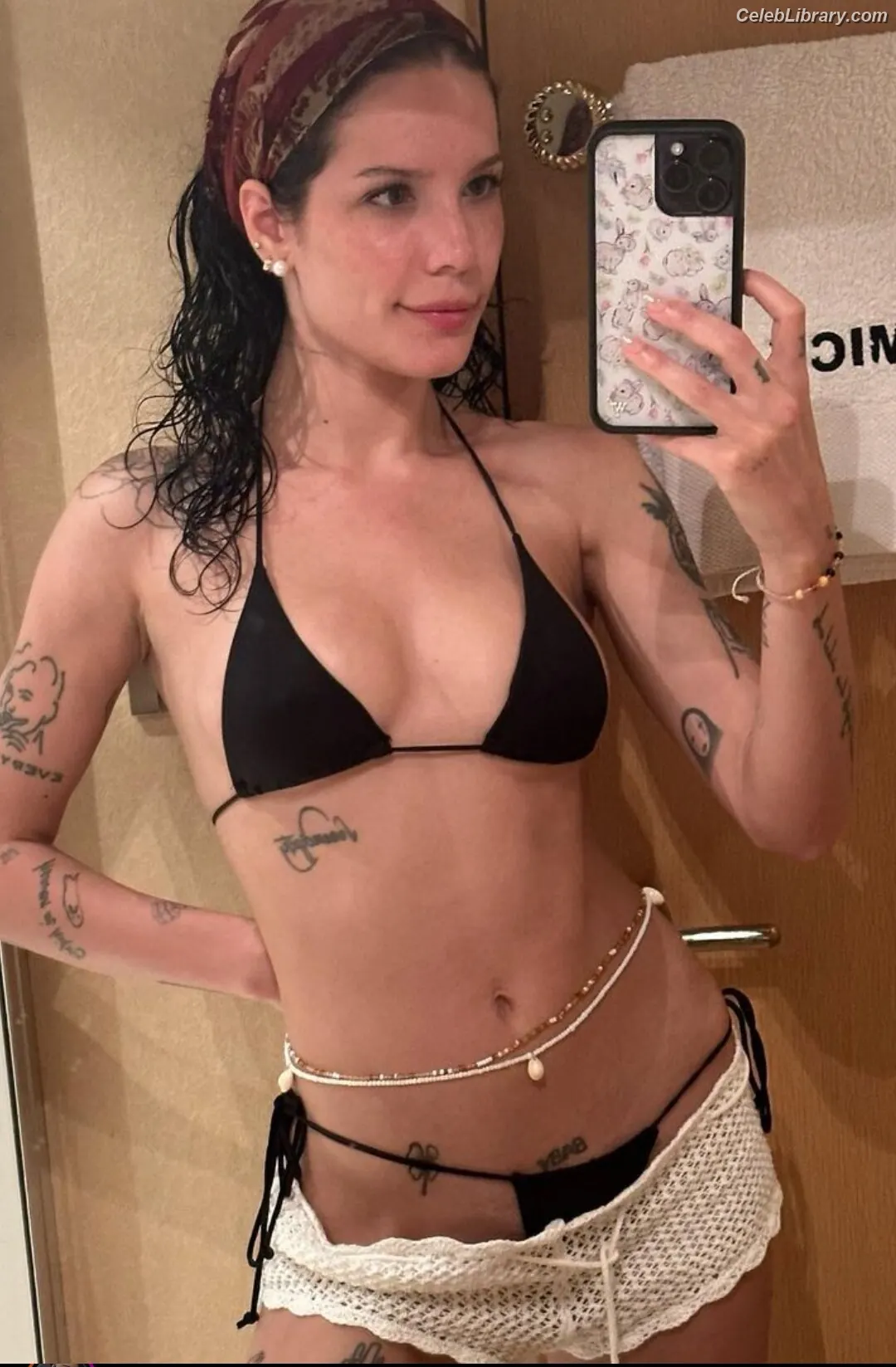 Halsey photo 16 of 1181