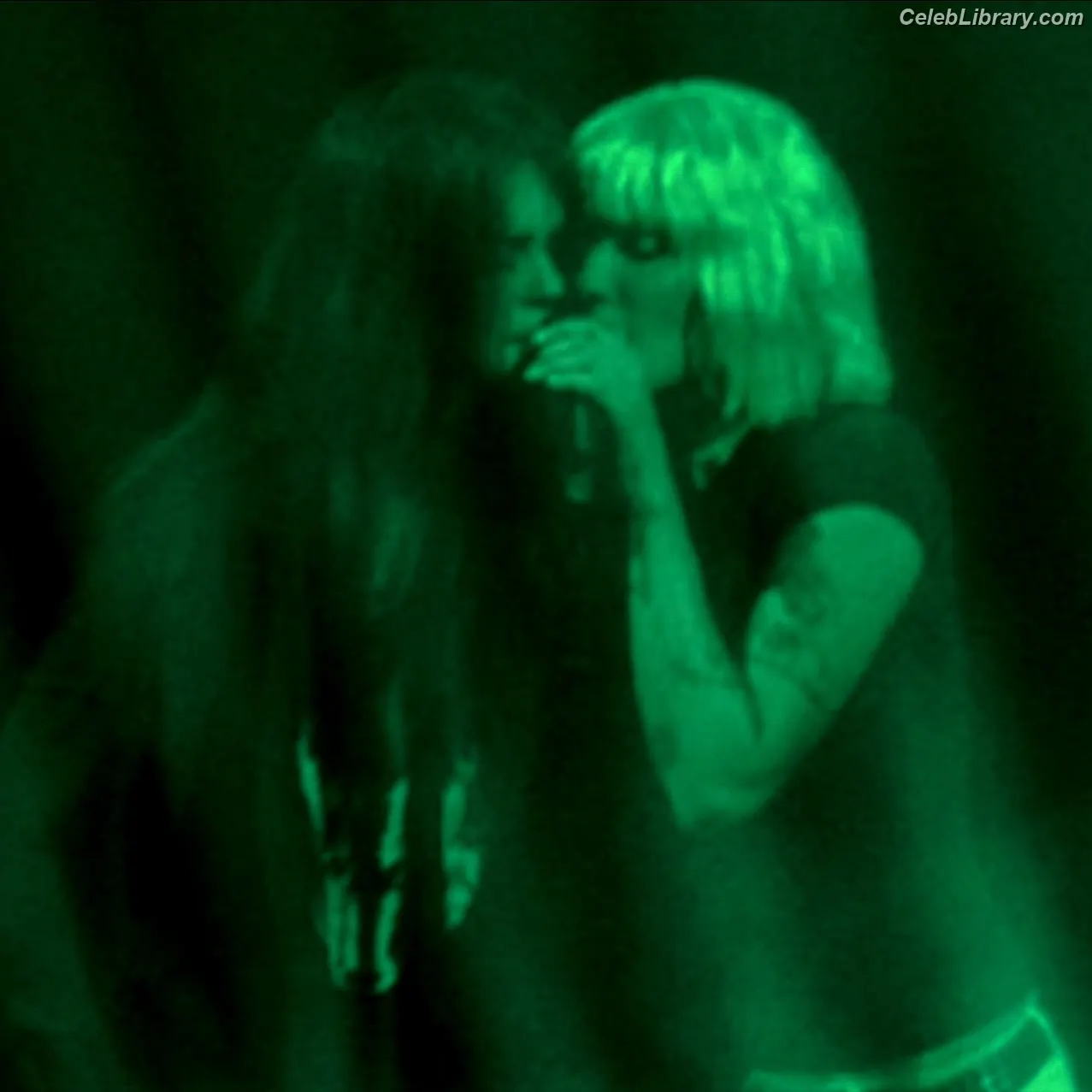 Halsey photo 1 of 1181
