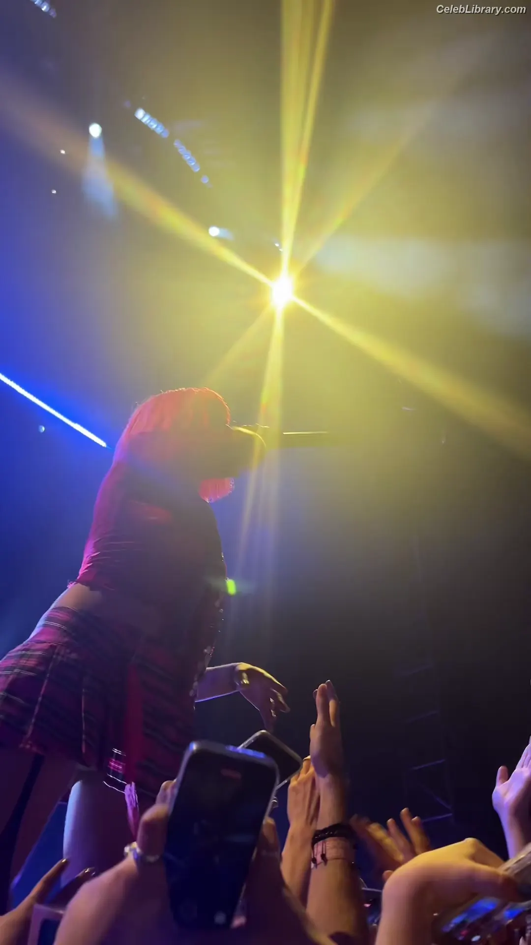 Halsey photo 7 of 1181