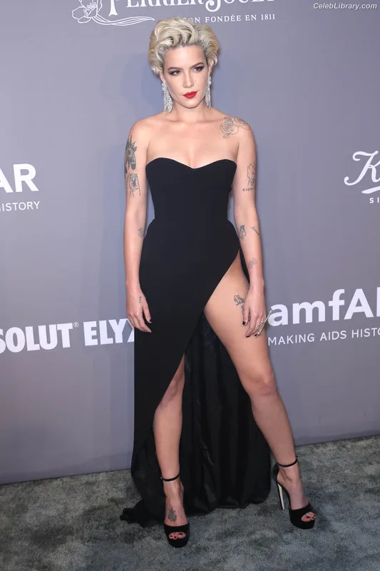 Halsey photo 9 of 1182