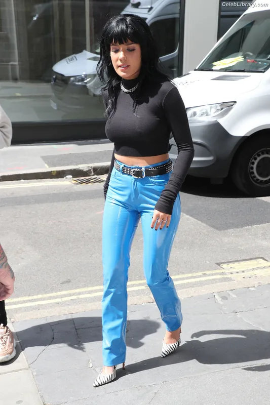 Halsey photo 10 of 1182