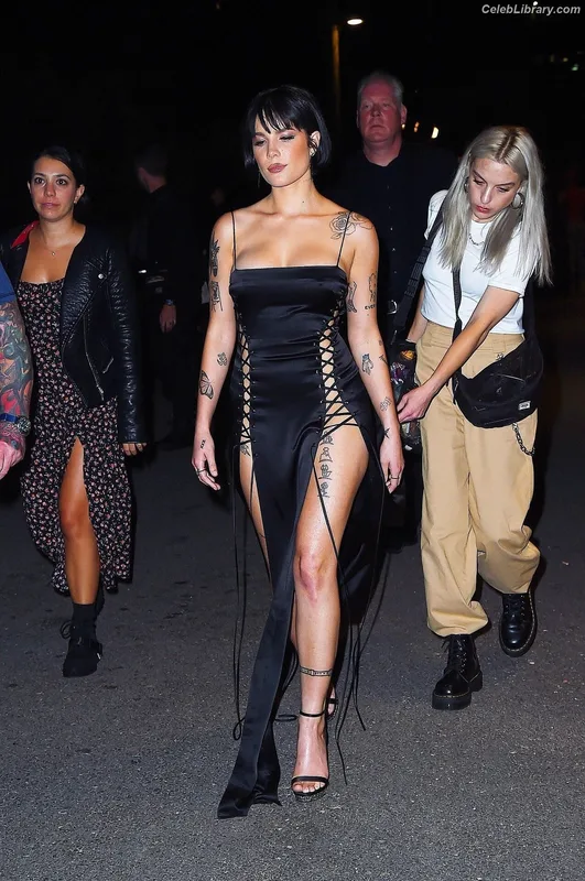 Halsey photo 16 of 1182