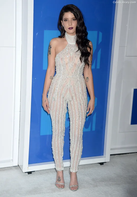 Halsey photo 20 of 1182