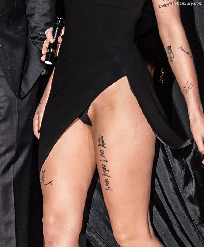 Halsey photo 2 of 1182