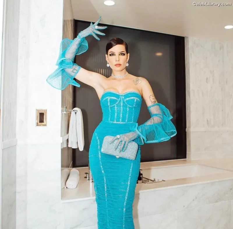 Halsey photo 4 of 1182