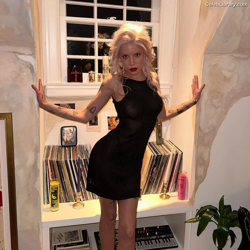Halsey photo 19 of 1182