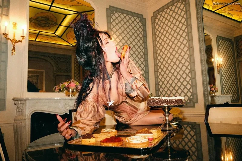 Halsey photo 7 of 1182
