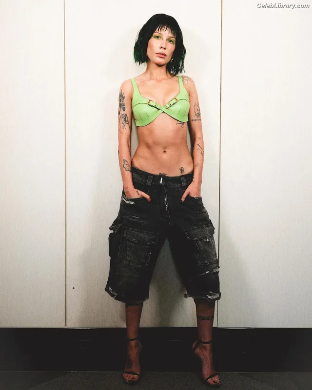 Halsey photo 16 of 1182