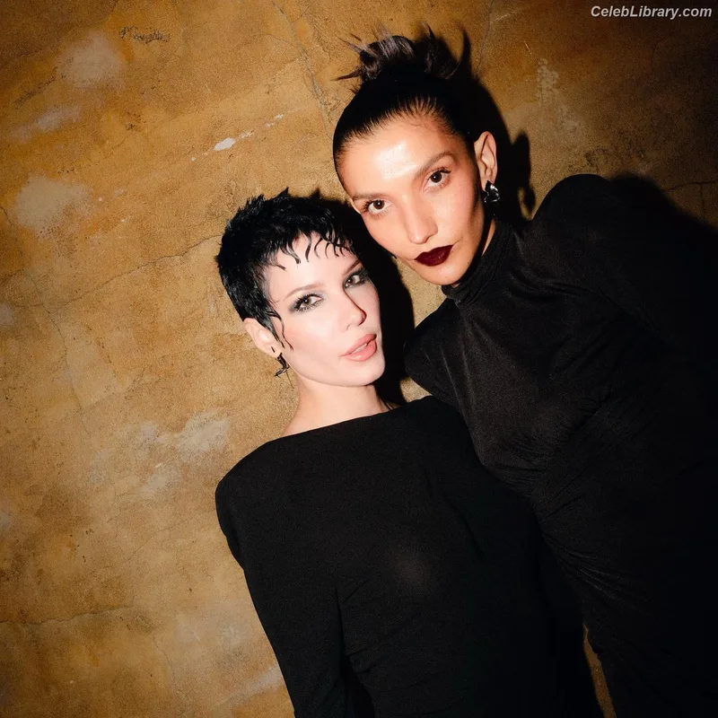 Halsey photo 18 of 1182