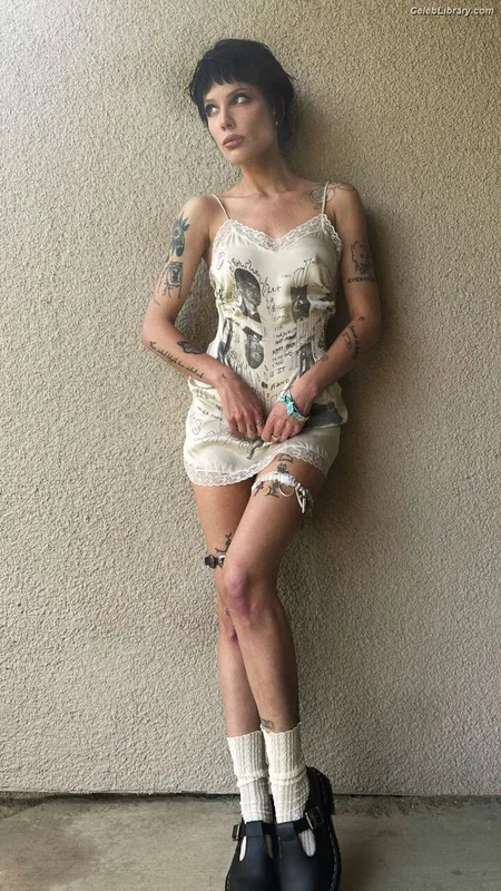 Halsey photo 24 of 1182