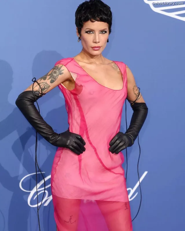 Halsey photo 12 of 1182