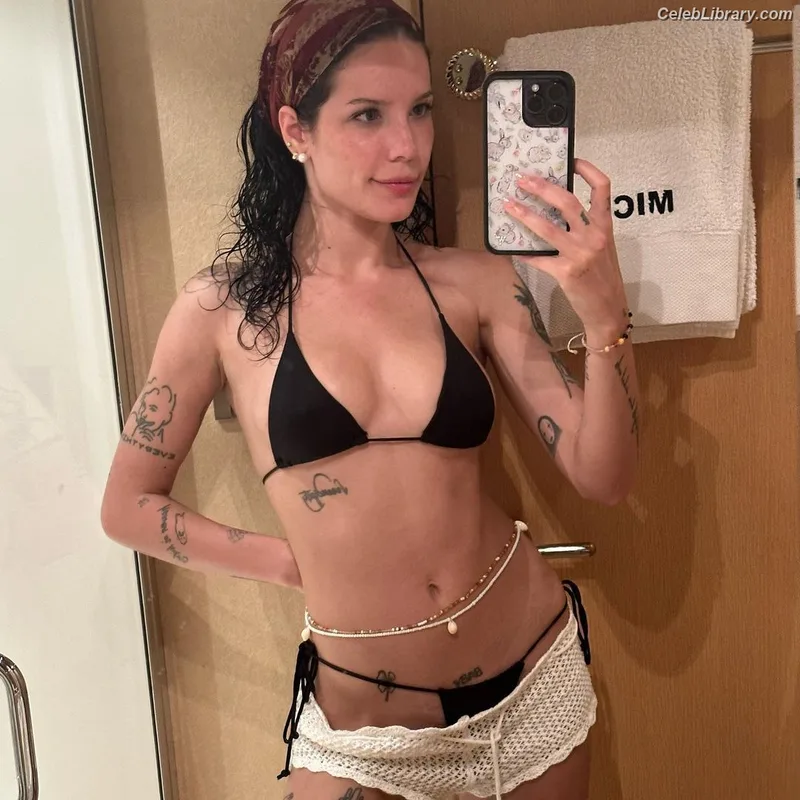 Halsey photo 23 of 1182