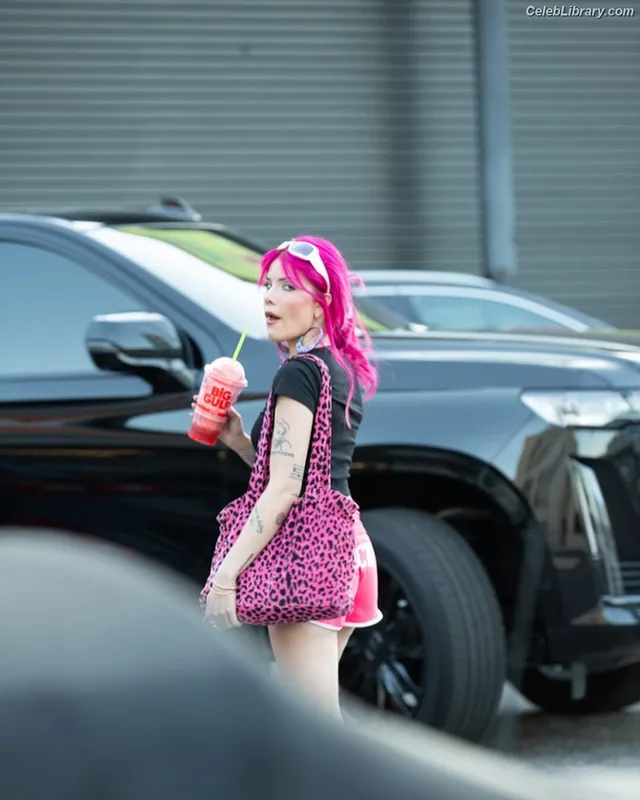Halsey photo 24 of 1182