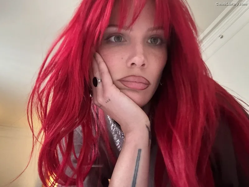 Halsey photo 17 of 1182