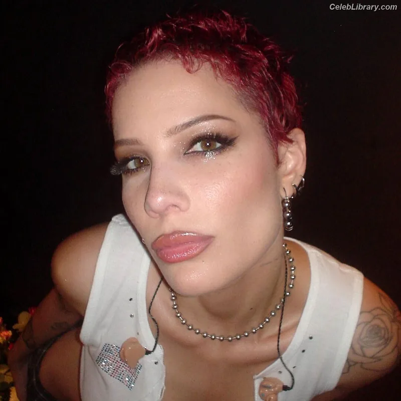 Halsey photo 18 of 1182
