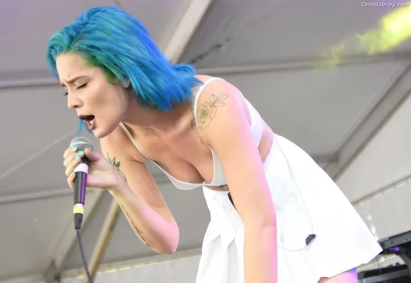 Halsey photo 16 of 1182
