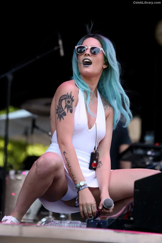 Halsey photo 17 of 1182